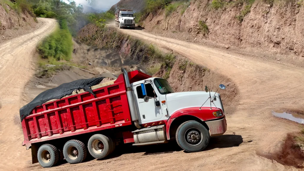 Dump Cargo Truck Simulator 3D gameplay screenshot 2